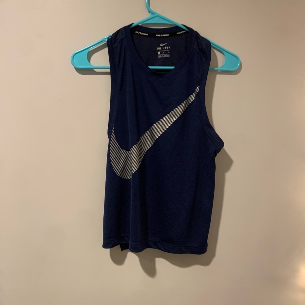 Nike muscle tank